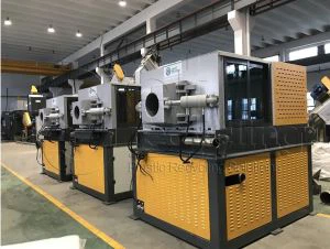 PP Woven Sack Recycling Machine with Squeezer at Capacity 1000kg/H